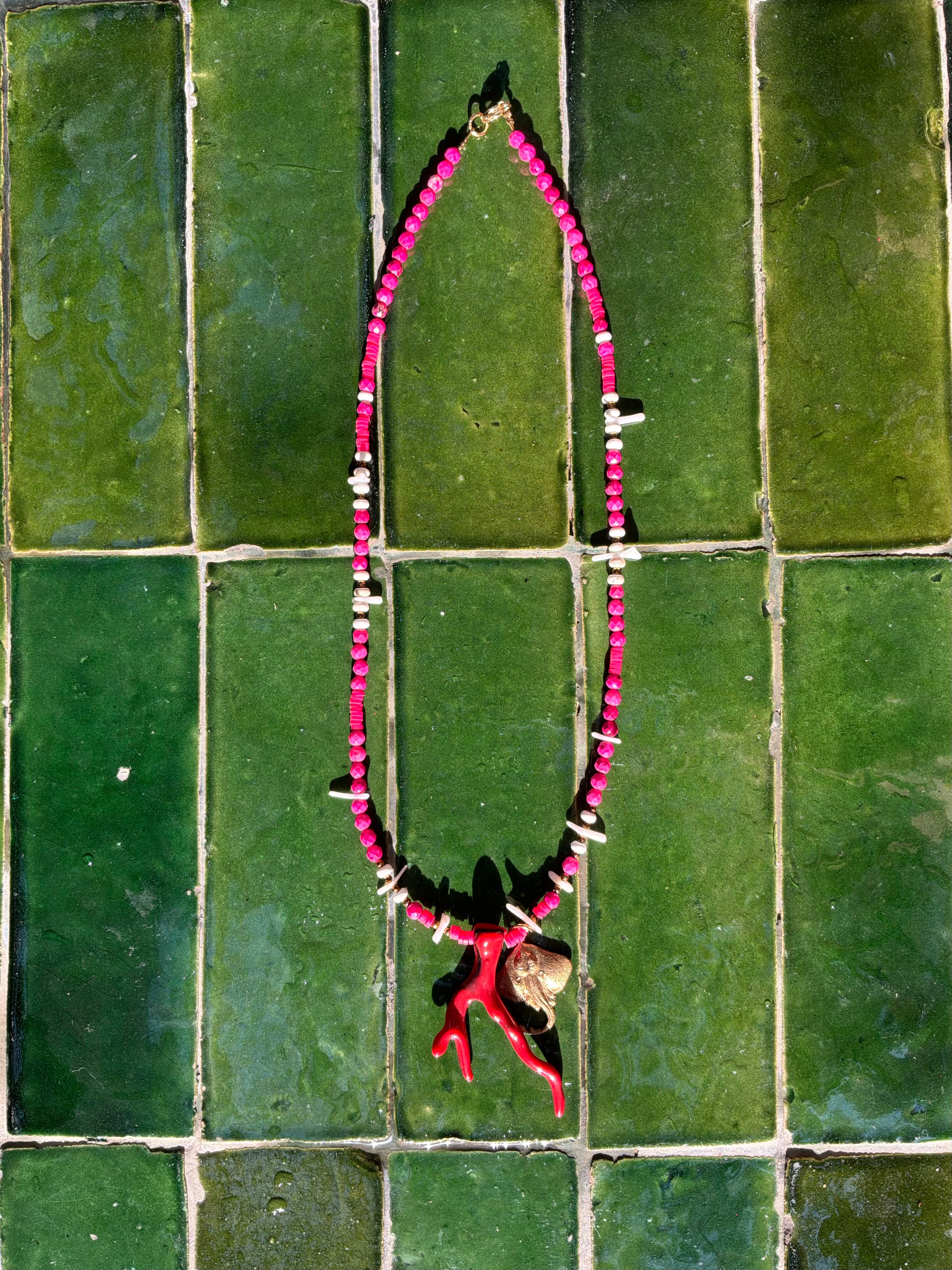 Collier en perles naturelles