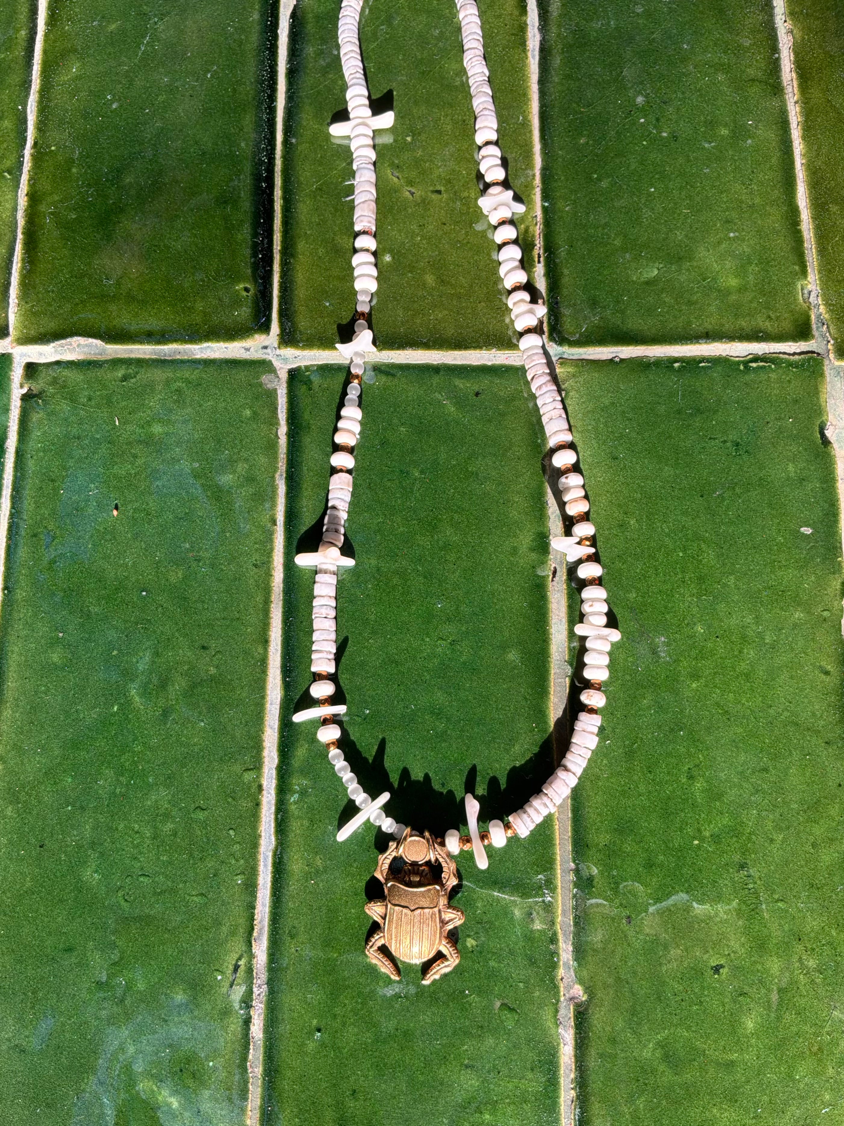 Collier en perles naturelles