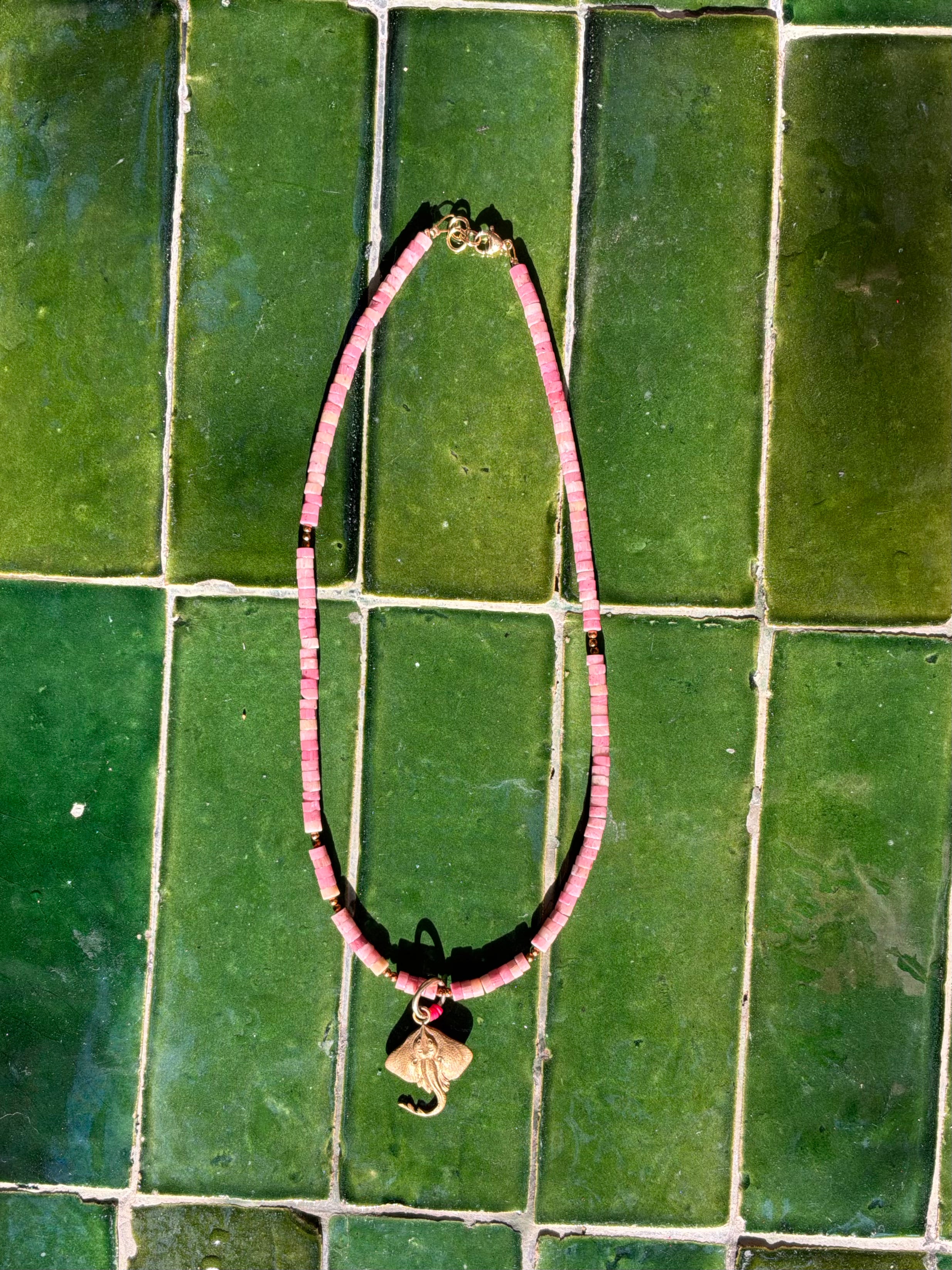 Collier en perles naturelles
